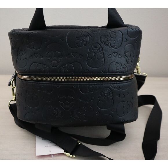 Betsey Johnson TBJ-1309 Black Skull Embossed Domed Insulated Lunch Tote Bag - Picture 7 of 13